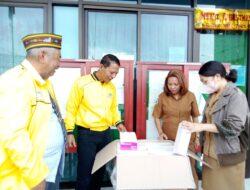 Golkar Manggarai, Beri Bantuan Alat Rapid Antigen Dua Puskesmas di Ruteng
