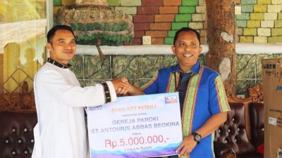 Bank NTT Cabang Ruteng Berbagi Kasih Untuk Umat Katolik di Paroki Beokina