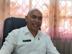 Pemkab Manggarai Segel Tujuh Kios di Pasar Rakyat Puni karena Tunggakan Retribusi