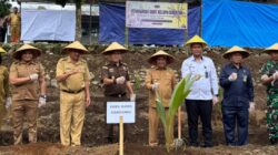Rutan Ruteng Gelar Penanaman Bibit Kelapa Serentak Dukung Program Penghijauan Nasional