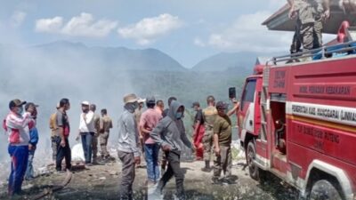 Pemkab Manggarai Kerahkan ASN dan OPD Atasi Kebakaran TPA Ncolang