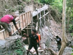 Kodim 1612 Manggarai Kebut Pembangunan Irigasi TMMD ke-126 di Desa Riung