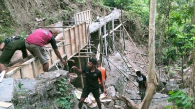 Kodim 1612 Manggarai Kebut Pembangunan Irigasi TMMD ke-126 di Desa Riung