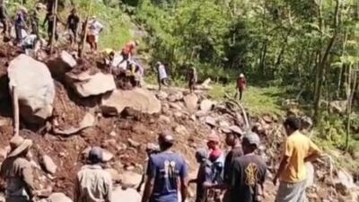 Tanggul Jebol Satarmese